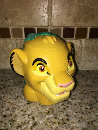 Disney On Ice " The Lion King " Simba Flip Top Lid Cup Mug Plastic Vintage