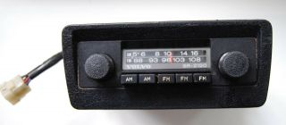 Vintage 1981 - 1985 Volvo 240 Am Fm Radio Stereo Sr - 2120 Oem Factory