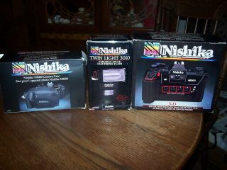 Niskika N8000 35mm 3 - D Camera Wiht Case And Twin Light 3010