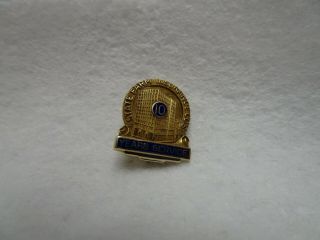 Vintage 10k Yellow Gold State Farm Insurance Co.  10 Year Service Pin 2.  4 Grams