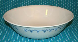 Vtg Corelle Corning Snowflake Blue Garland Serving Vegetable Bowl 8 ½”
