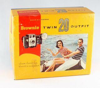 Kodak Brownie Twin 20 Outfit for 620 film 3
