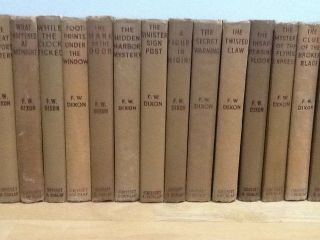 HARDY BOYS COMPLETE 30 VOLUME SET OF “BROWNS” WITH ORANGE END PAPERS 1932 - 51 4