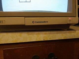 Commodore 1084S - P Video Monitor for Amiga 6