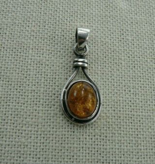 925 Sterling Silver Vintage Real Amber Oval Pendant Estate Find No Scratches