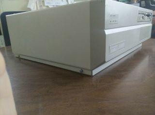 Commodore AMIGA 2000HD - - 10