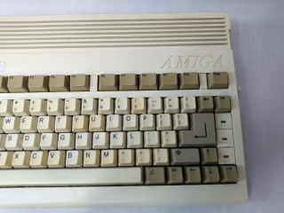 Commodore Amiga A600 HD Computer SN 231065 PARTS 3