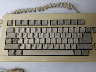 Commodore Amiga 2000 Keyboard SN 29049177 3