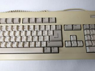 Commodore Amiga 2000 Keyboard SN 04598028 3