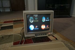 Commodore 64 & Amiga 1084S Monitor 8