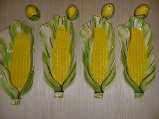 Vtg Corn On Cob Dishes With Salt Shaker Set Of 4