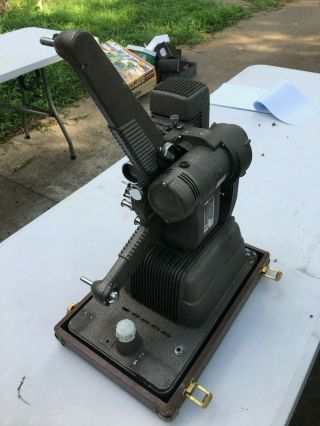 1940s Revere 16mm Sound movie projector and it 2