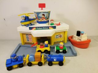 Vtg Fisher Price Little People Jetport 933 Airport Terminal W/ Accessories,  Tug