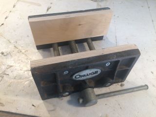 Vintage Oxwall Woodworkers Vise Under Bench Mounting 6 1/2 " Jaws