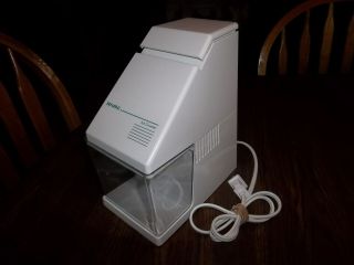 Vintage Rival Electric Ice Crusher With Removable Ice Canister Model 840 White