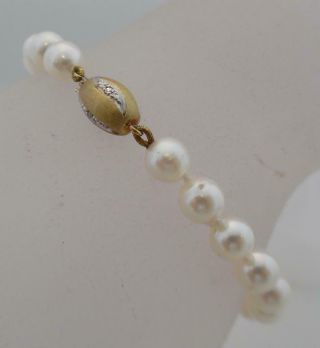 Vintage 1970s Cultured Pearl Bracelet 9ct Gold Diamond Clasp (d11