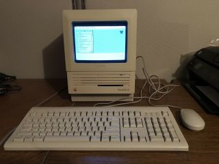 Vintage Apple Macintosh Se Computer M2980 Extended Keyboard & Mouse & Case