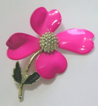 Vtg Jewelry Sarah Coventry Brooch Bright Pink Enameled Dogwood Blossom