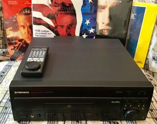 Pioneer Cld - D703 Laserdisc Player,  Remote,  4 Laserdiscs Good