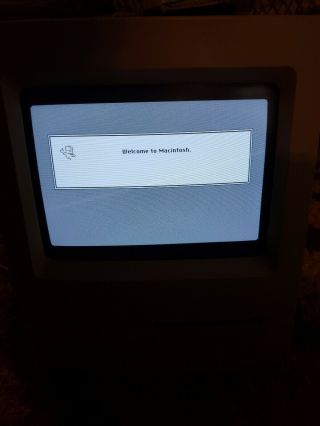 Vintage Apple Macintosh Classic Computer M0420 With Keyboard & Mouse - 1991