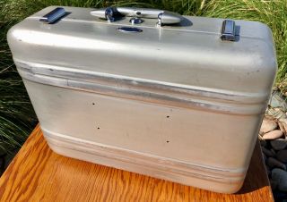Vintage Zero Manufacturing Aluminum Case H 18 " X W 12.  5 " X D 6.  5 " Al Alloy
