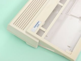 Vintage Commodore Amiga 600 A600 Computer Case 5