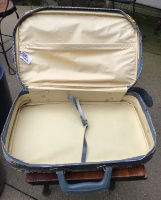 Bantam Travelware Child’s Vintage Suitcase, 4