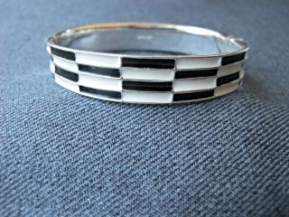 Vintage 80 ' s Monet Black & White enamel silvered metal bracelet signed 2