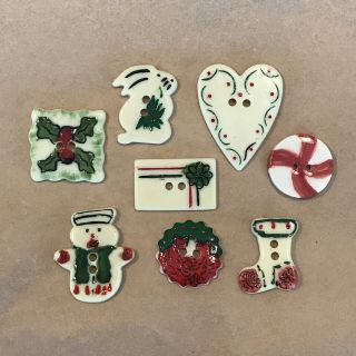 Vintage Christmas Buttons Plastic Resin Wreath Snowman Heart Bunny Stocking - 8