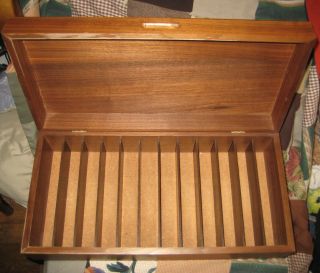 Vintage Wooden Vhs Video Tape Box With Lid.  Maple Color.  Cabinet/box/storage