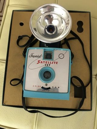Imperial Satellite 127 Flash Camera Kit W/box - Turquoise Plastic - Vintage 1960