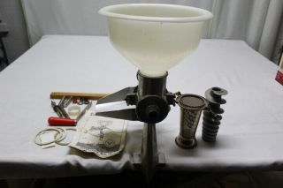 Vintage VICTORIO STRAINER Model 200 Food Mill Canning Freezing Puree Soups 3