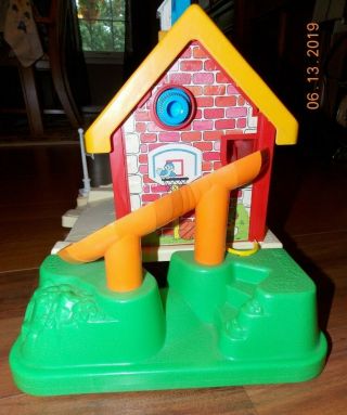 Vintage Fisher Price Little People School House 2550 With Playground 8
