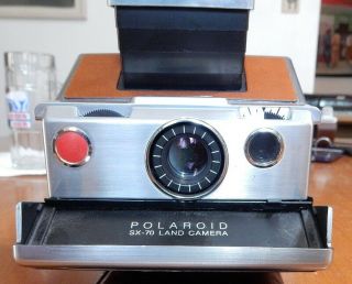 Polaroid Sx70 Land Camera With Case