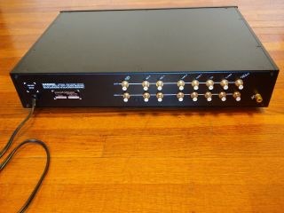 Conrad Johnson PF - 2 Stereo Preamplifier with MM Phono Stage 6