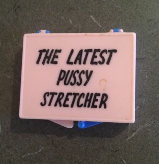 Vintage Gag Gift The Latest Pussy " Cat " Stretcher