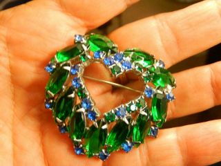 JULIANA Vintage Emerald GREEN BLUE Rhinestone HEART PIN Open & Closed Mount 4