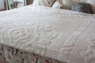 Shabby Cottage Chic Vintage White 100 Cotton Chenille Full Bedspread 80 X 110