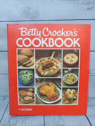 Betty Crocker Cookbook 5 - Ring Binder 1984 11th Printing Complete Vintage Vg