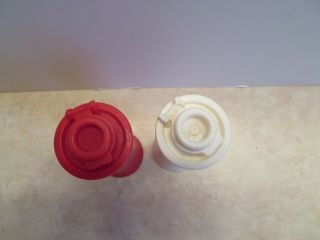 VINTAGE TUPPERWARE RED AND WHITE HOURGLASS SET SALT PEPPER SHAKERS CAMPING 4 