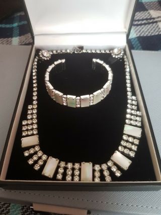 Stunning Vintage Jewellery Set.  Diamante /mother Of Pearl Necklace & Bangle