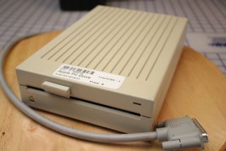 Apple A9m0110 External 5.  25 Ibm Floppy Disk Drive As - Is