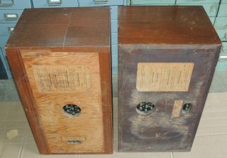 Pair Acoustic Research AR1 Speaker Cabinets With 10 