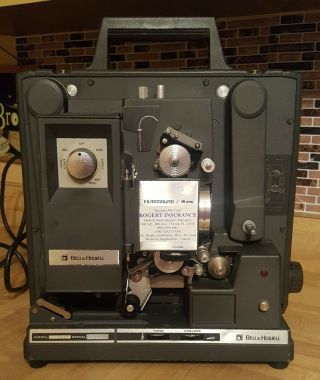 Bell& Howell Model 1574 Filmosound 16mm Film Projector & Carrying Case