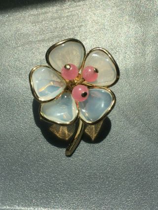 Vintage Crown Trifari Opalescent Tint Glass Flower Brooch Pin Alfred Philippe