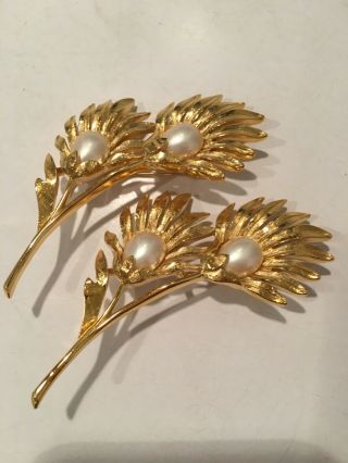 Vintage Signed Trifari Pearl Gold Floral Spray Pin Brooch Pair
