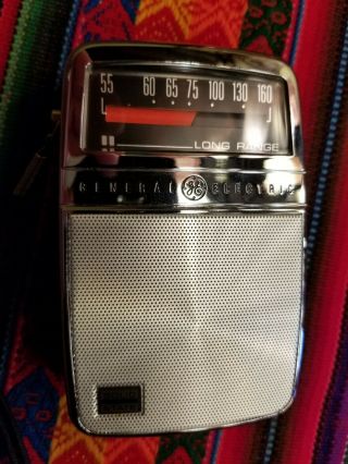 Vintage General Electric Ge P - 2710 Transistor Pocket Radio -