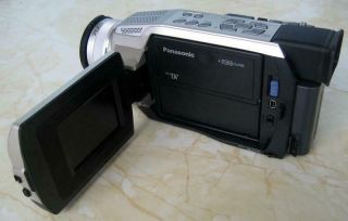 Vintage Panasonic Palmcorder PV - DV53 Mini DV Camcorder 3