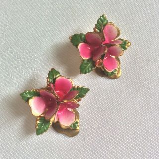 Stunning Vintage Art Deco - 1940’s Pink Flower & Leaves Enamel Earrings