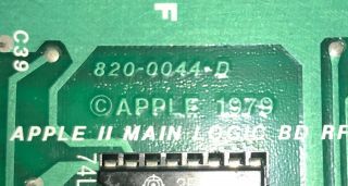 Apple II Plus (,) Motherboard model 820 - 0044 - D With Lower Case 5